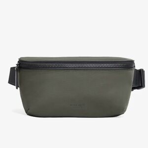 NWOT MINA BAIE Roe Belt Bag Nylon